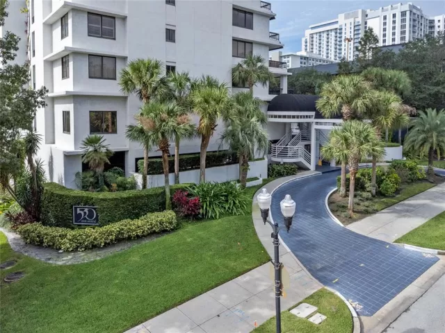 MLS: O6059762 Condo For Sale