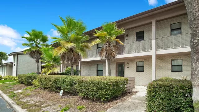 MLS: O6059965 Condo For Sale