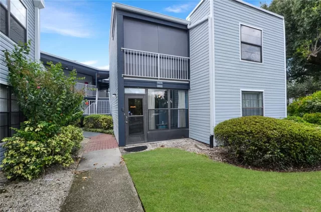 MLS: O6060392 Condo For Sale