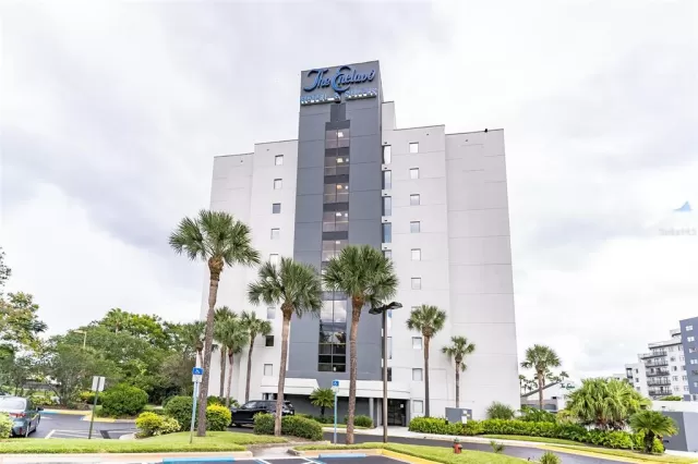 MLS: O6062340 Condo For Sale