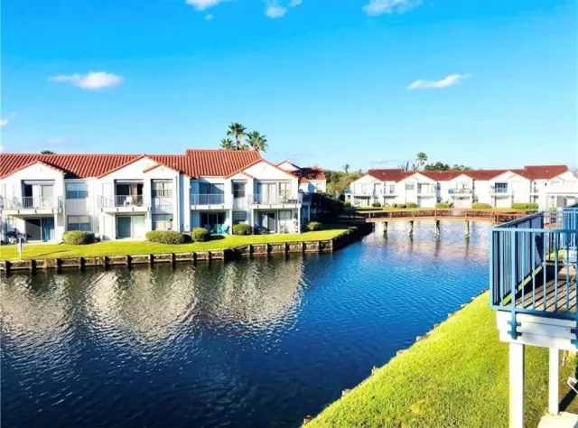 MLS: O6062889 Condo For Sale