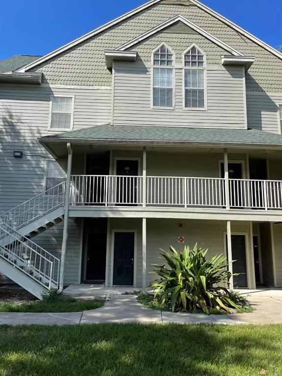 MLS: O6063248 Condo For Sale