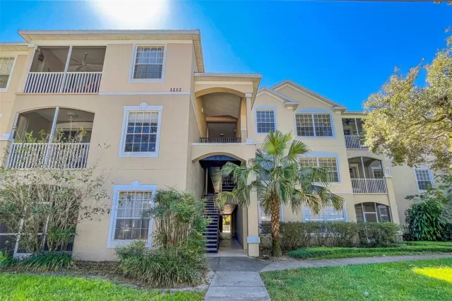 MLS: O6064638 Condo For Sale