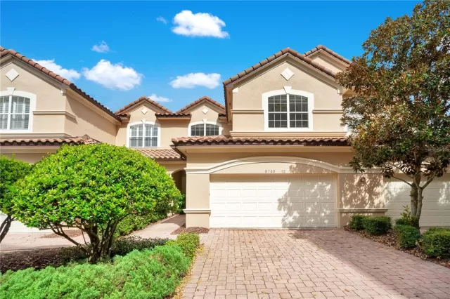 MLS: O6065190 Condo For Sale