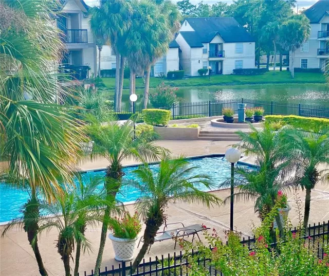 MLS: O6065478 Condo For Sale