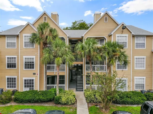 MLS: O6065479 Condo For Sale