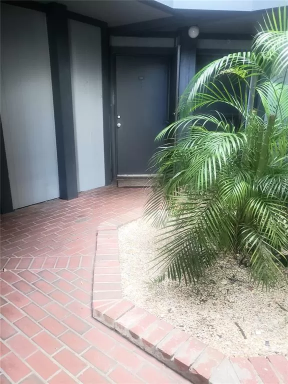 MLS: O6065569 Condo For Sale