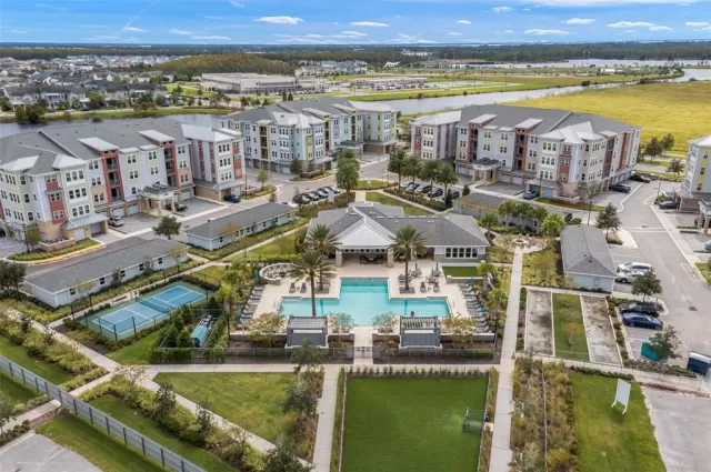 MLS: O6067317 Condo For Sale