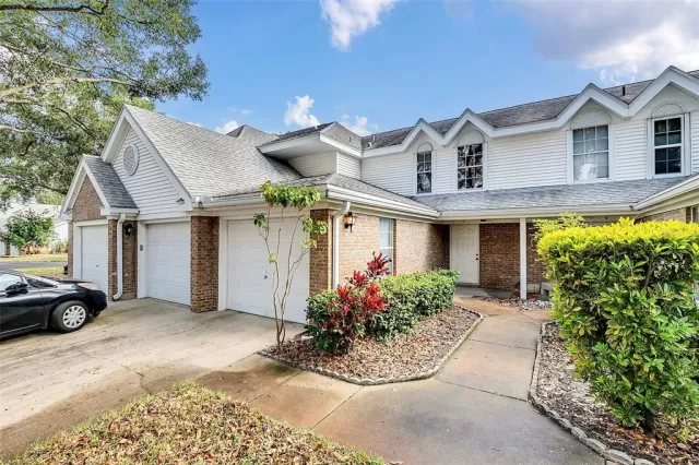 MLS: O6067473 Condo For Sale