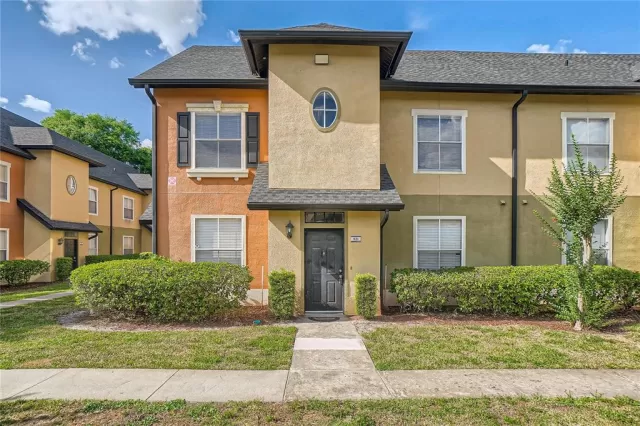 MLS: O6068391 Condo For Sale