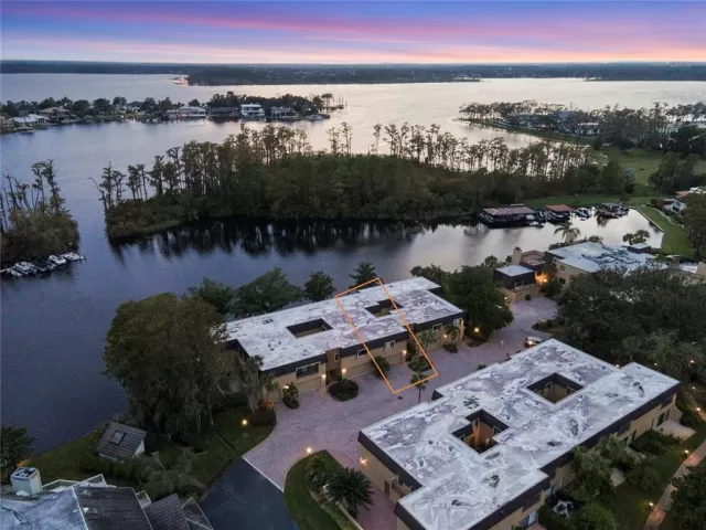 MLS: O6068679 Condo For Sale