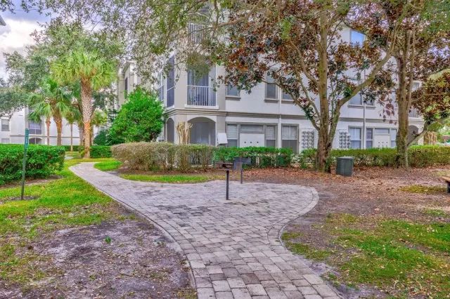 MLS: O6068888 Condo For Sale