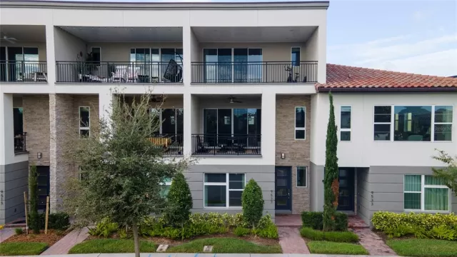 MLS: O6069303 Condo For Sale