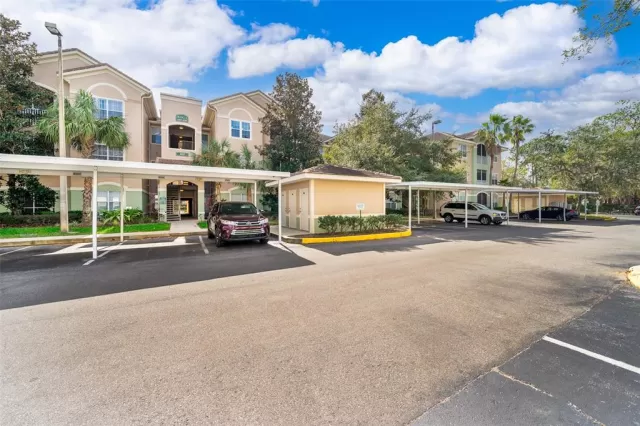 MLS: O6071093 Condo For Sale