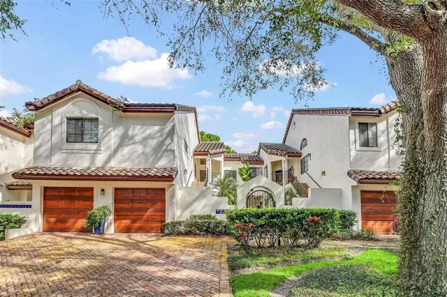 MLS: O6071608 Condo For Sale