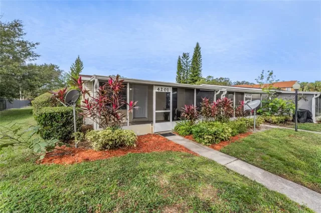 MLS: O6072158 Condo For Sale