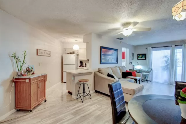 MLS: O6072962 Condo For Sale