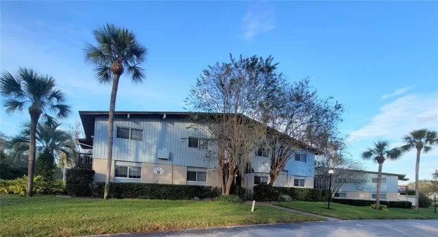 MLS: O6073027 Condo For Sale