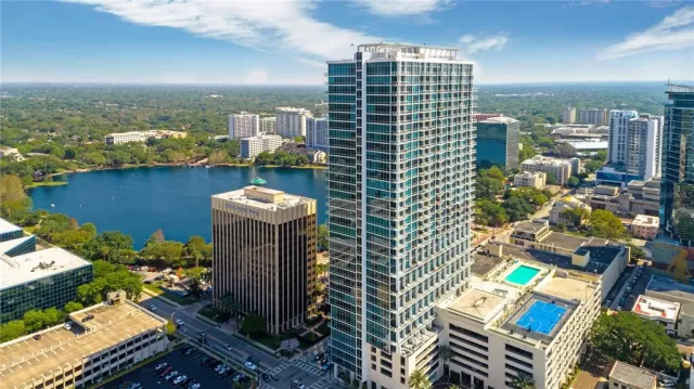 MLS: O6073144 Condo For Sale