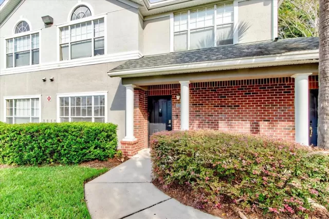 MLS: O6073335 Condo For Sale