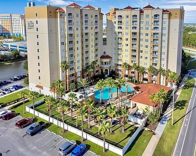 MLS: O6074059 Condo For Sale