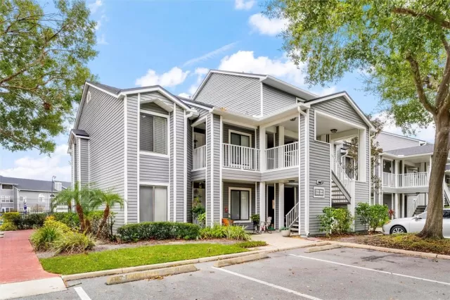 MLS: O6074092 Condo For Sale