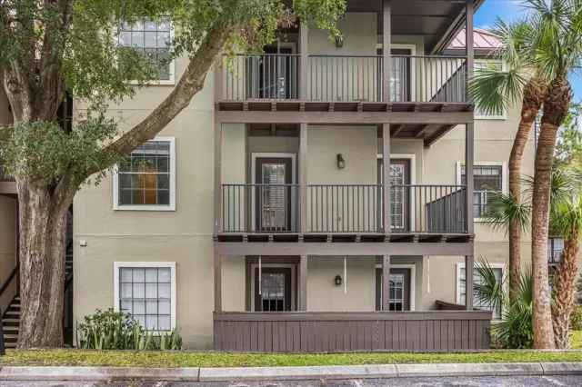 MLS: O6074404 Condo For Sale