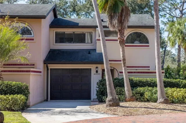 MLS: O6074459 Condo For Sale