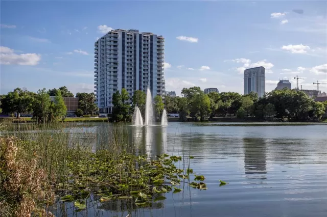 MLS: O6075114 Condo For Sale