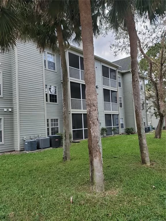 MLS: O6075350 Condo For Sale
