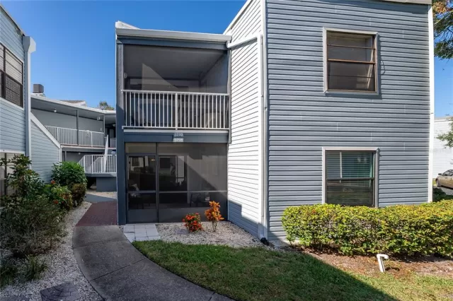 MLS: O6075364 Condo For Sale