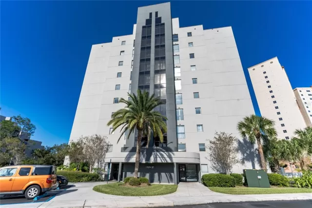 MLS: O6075385 Condo For Sale