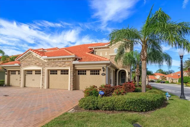 MLS: O6075503 Condo For Sale