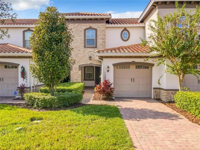 MLS: O6075556 Condo For Sale