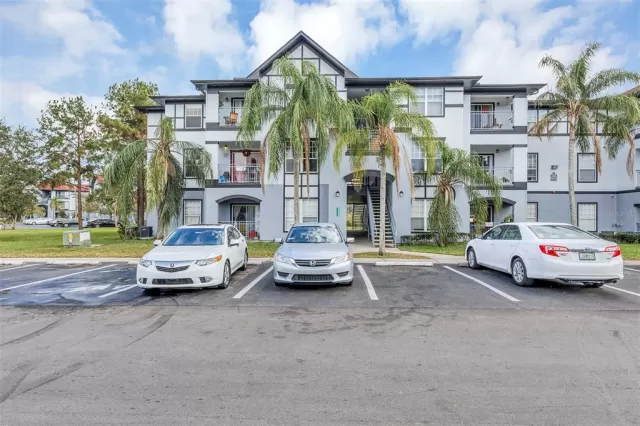 MLS: O6075962 Condo For Sale