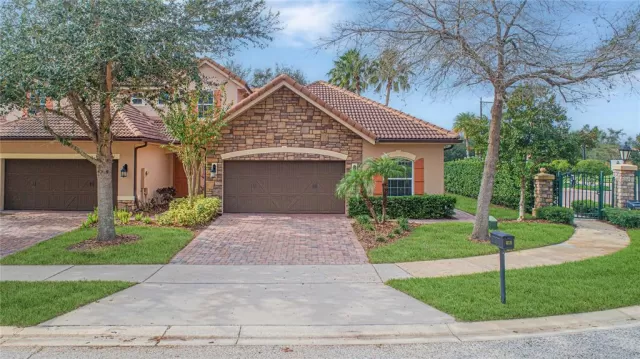 MLS: O6076050 Condo For Sale