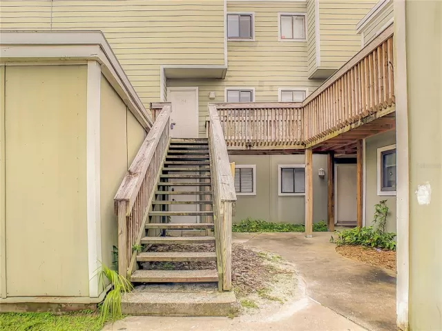 MLS: O6076113 Condo For Sale