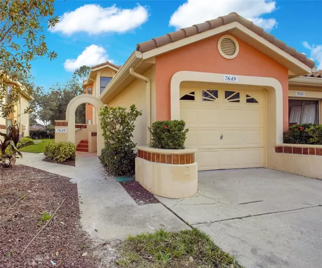 MLS: O6076793 Condo For Sale