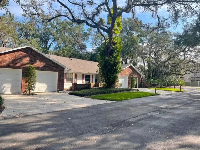 MLS: O6076903 Condo For Sale