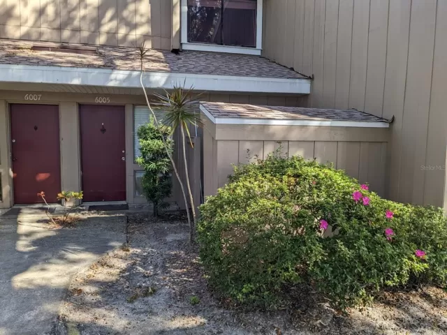 MLS: O6076953 Condo For Sale