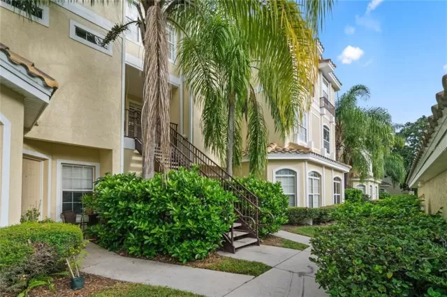 MLS: O6077219 Condo For Sale