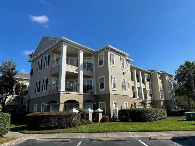 MLS: O6077236 Condo For Sale