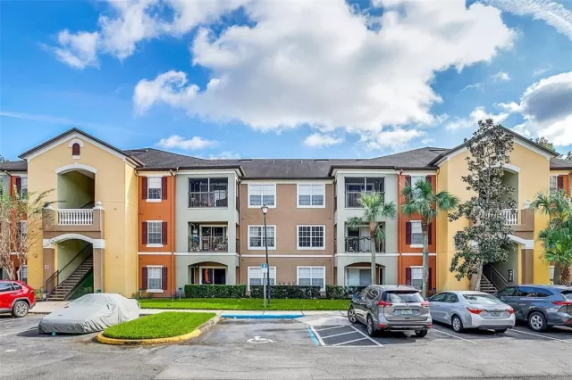 MLS: O6077594 Condo For Sale