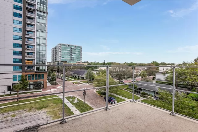 MLS: O6077786 Condo For Sale