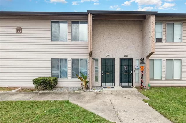 MLS: O6078183 Condo For Sale