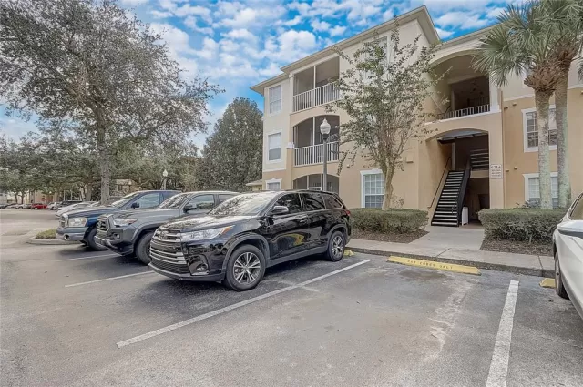 MLS: O6078550 Condo For Sale