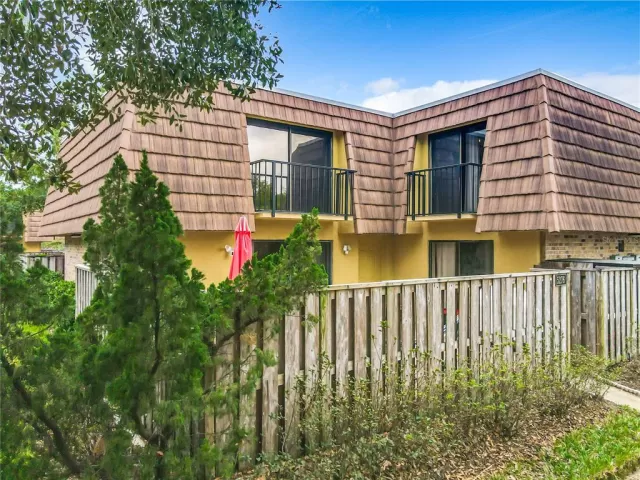 MLS: O6078699 Condo For Sale
