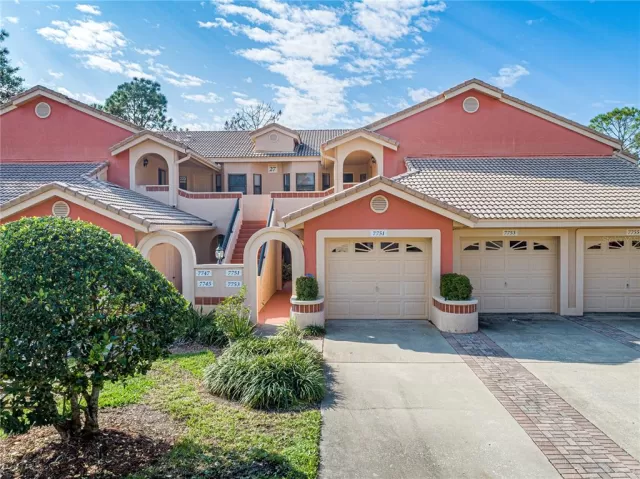 MLS: O6078857 Condo For Sale