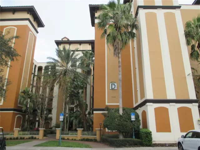 MLS: O6079036 Condo For Sale