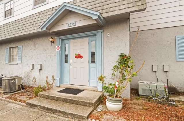 MLS: O6079750 Condo For Sale